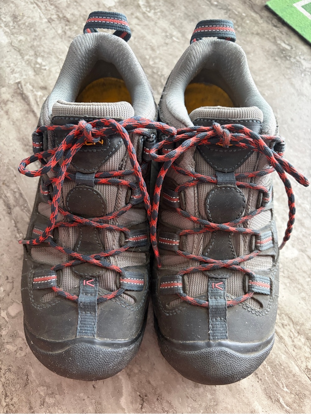 Keen Utility Detroit women’s steel toe shoes. Size 8 Wide